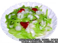 西芹百合的家常做法_西芹百合怎么做才好吃